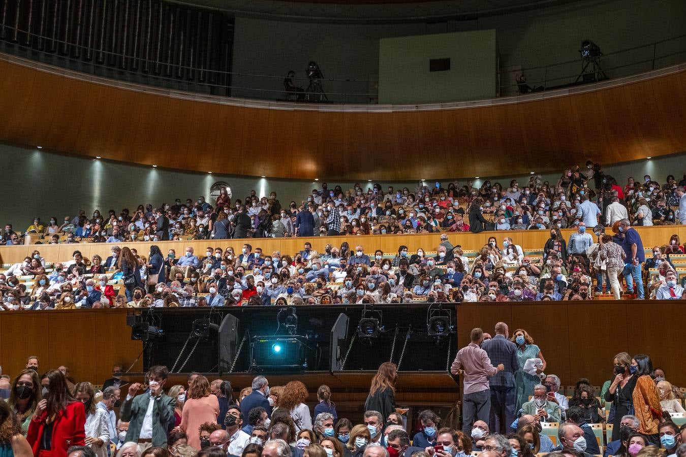 En imágenes, ambiente en el estreno de la temporada del Maestranza