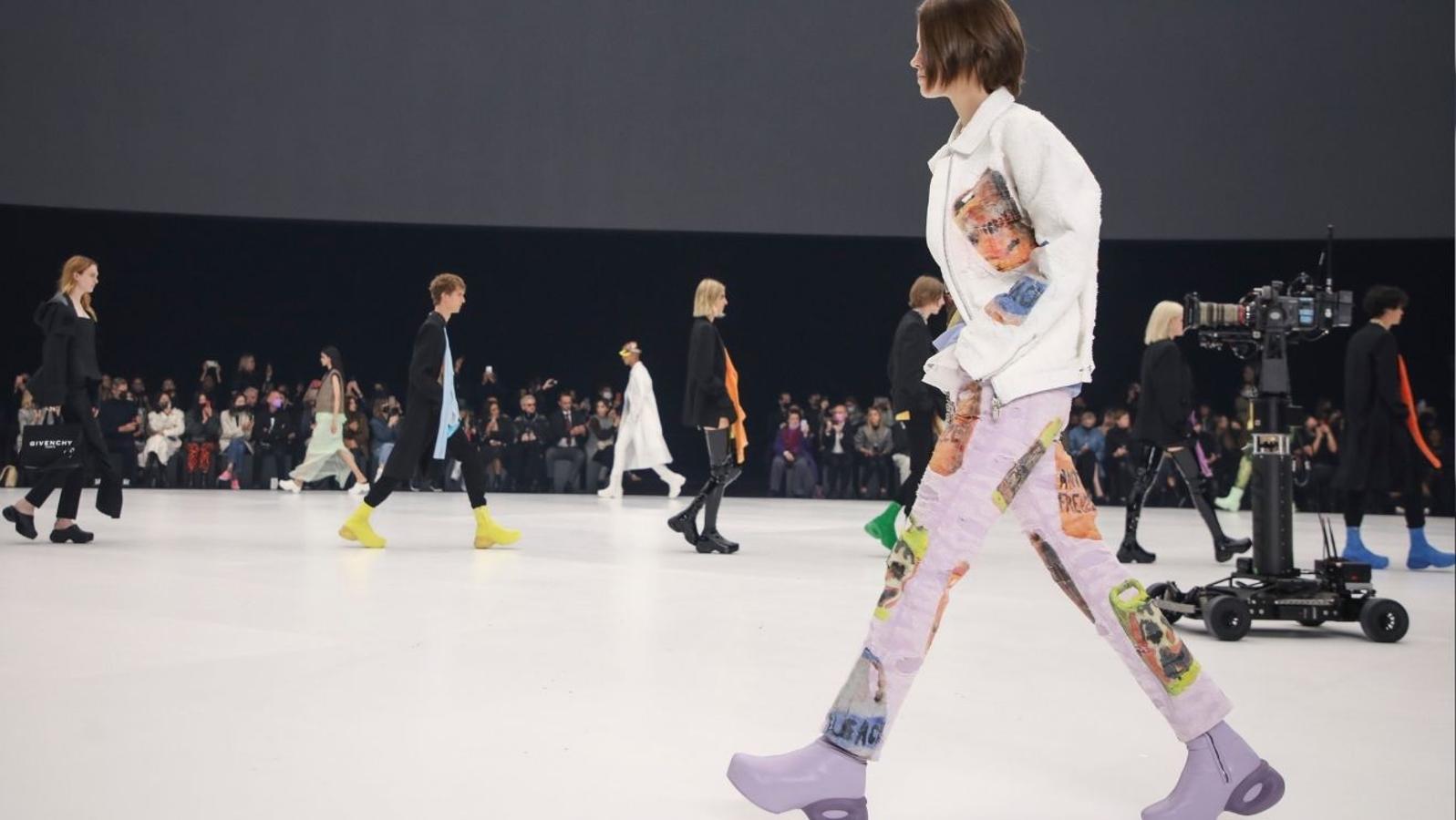 El futurismo ochentero de Vuitton cierra la pasarela parisina del