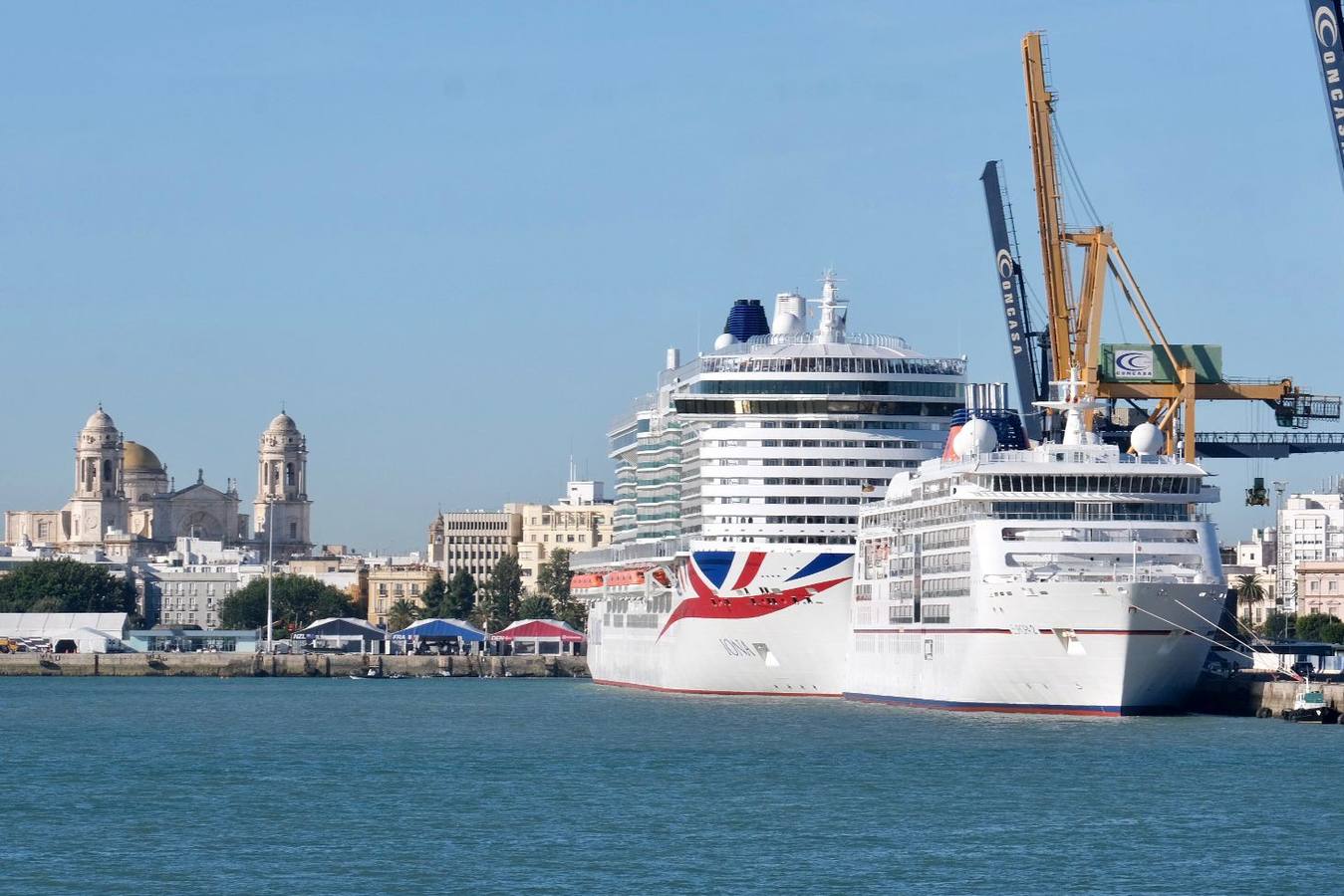 El Puerto de Cádiz recupera la normalidad en su actividad con la llegada de cuatro cruceros a la capital gaditana