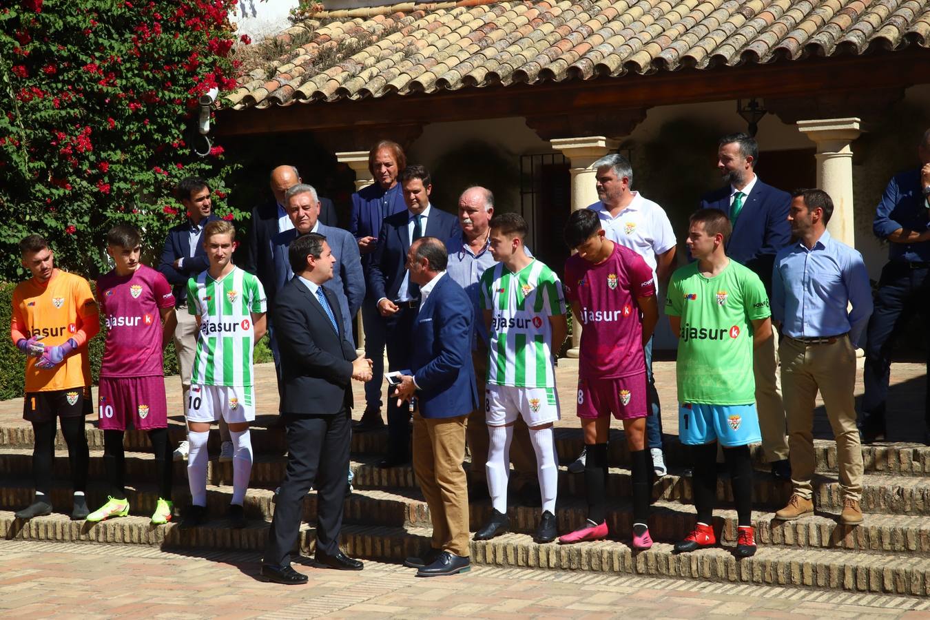 El guiño a Córdoba en la presentación de las camisetas del Atlético Cordobés, en imágenes