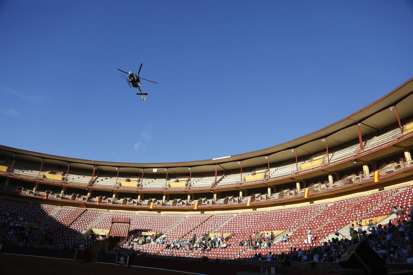 La exhibición de la Guardia Civil en la plaza de toros de Córdoba, en imágenes