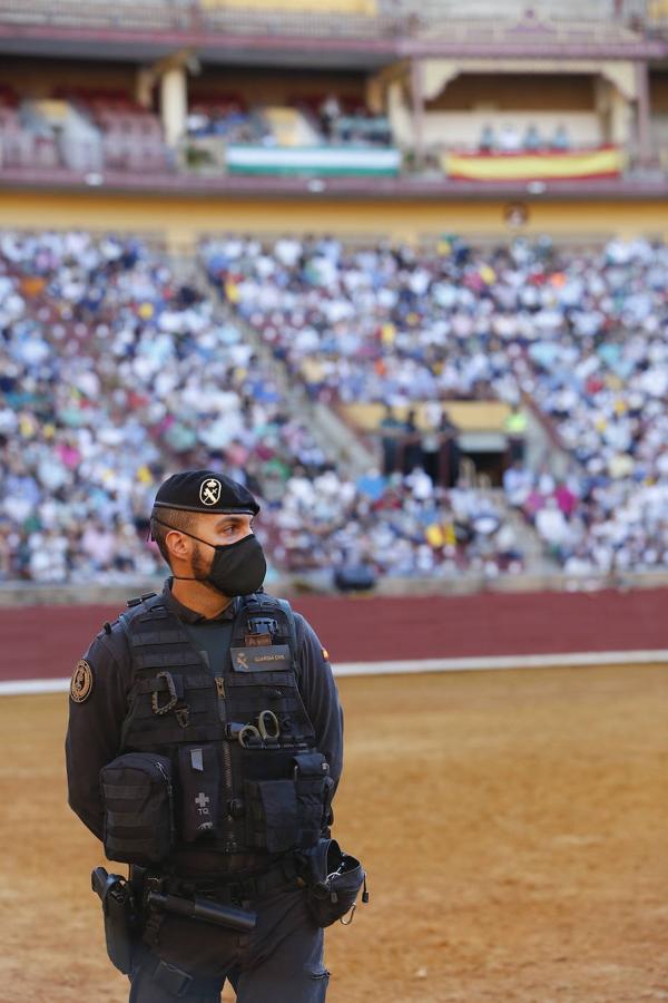 La exhibición de la Guardia Civil en la plaza de toros de Córdoba, en imágenes