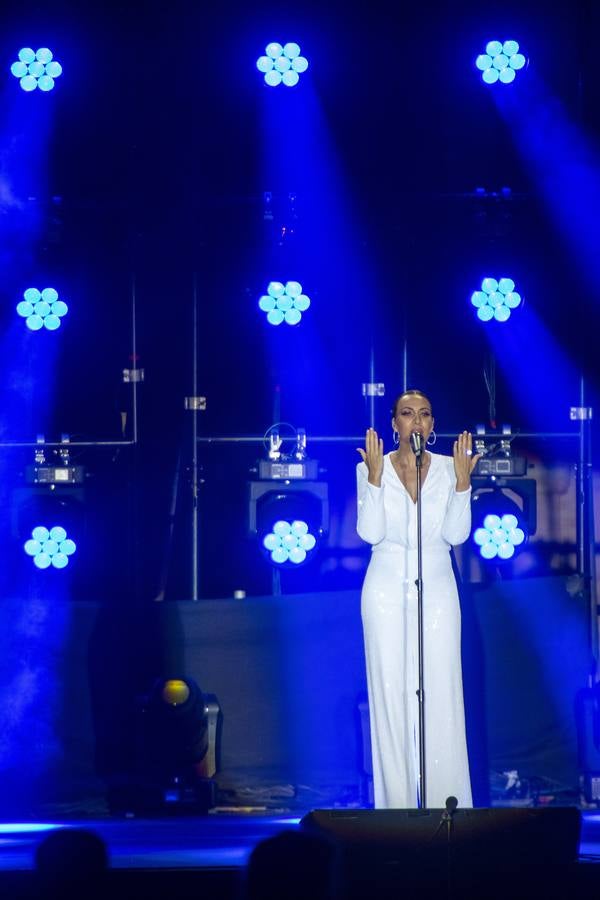 Concierto de Mónica Naranjo en el Icónica Sevilla Fest, en imágenes