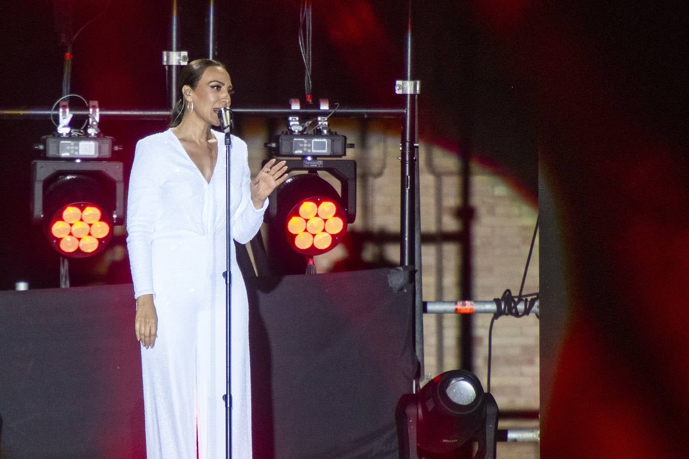 Concierto de Mónica Naranjo en el Icónica Sevilla Fest, en imágenes