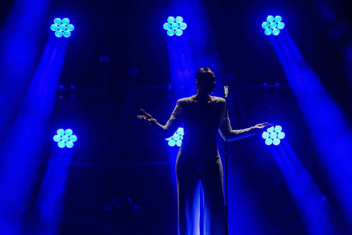 Concierto de Mónica Naranjo en el Icónica Sevilla Fest, en imágenes