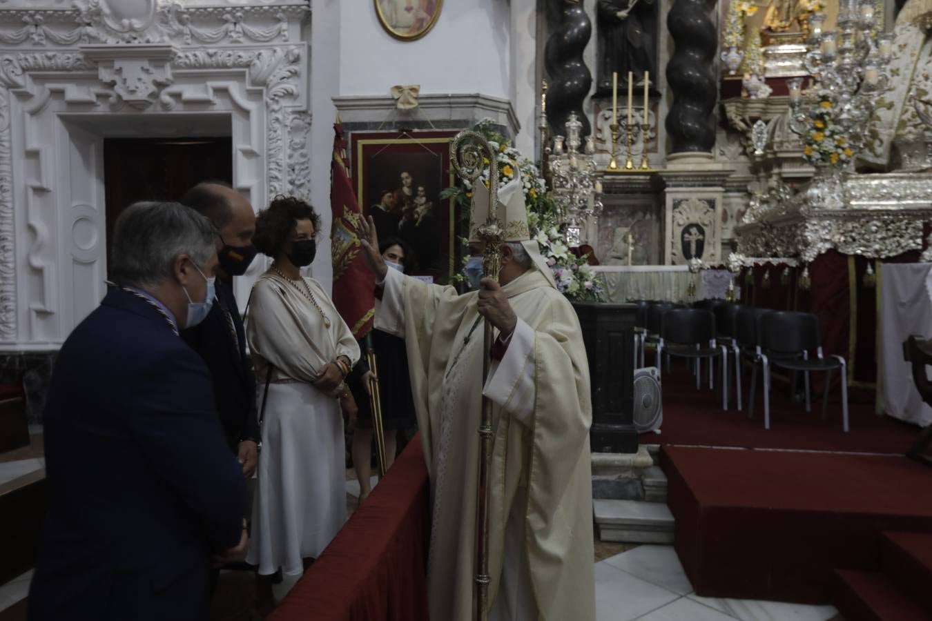 FOTOS: Cádiz volcada con su patrona, la Virgen del Rosario