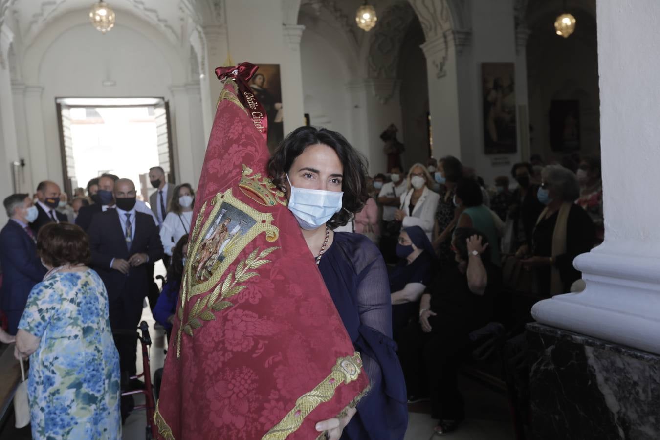 FOTOS: Cádiz volcada con su patrona, la Virgen del Rosario