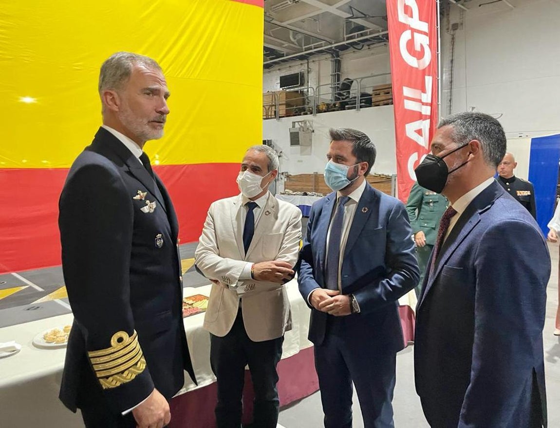 FOTOS: El Rey Felipe en Cádiz por la Sail GP