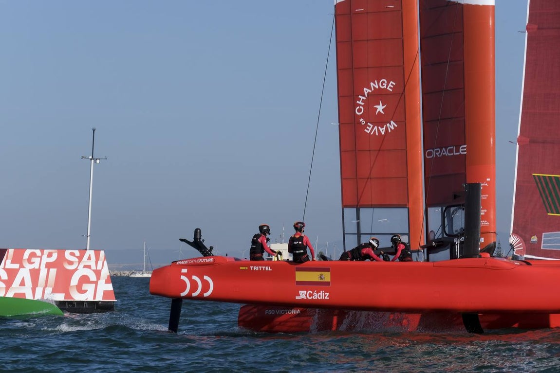 Fotos: Así ha sido la primera jornada de la SailGP en Cádiz