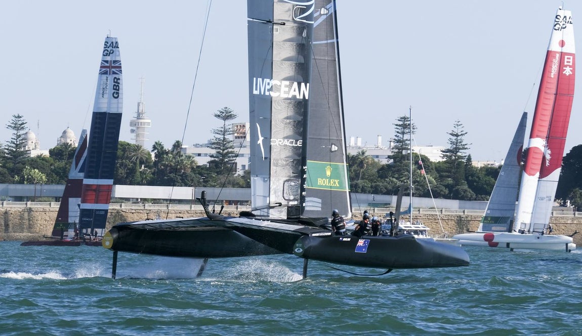 Fotos: Así ha sido la primera jornada de la SailGP en Cádiz