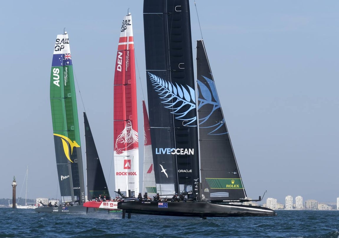 Fotos: Así ha sido la primera jornada de la SailGP en Cádiz