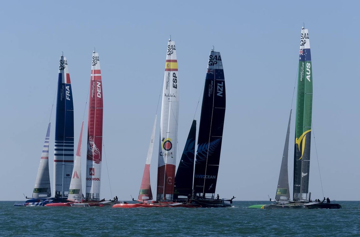 Fotos: Así ha sido la primera jornada de la SailGP en Cádiz