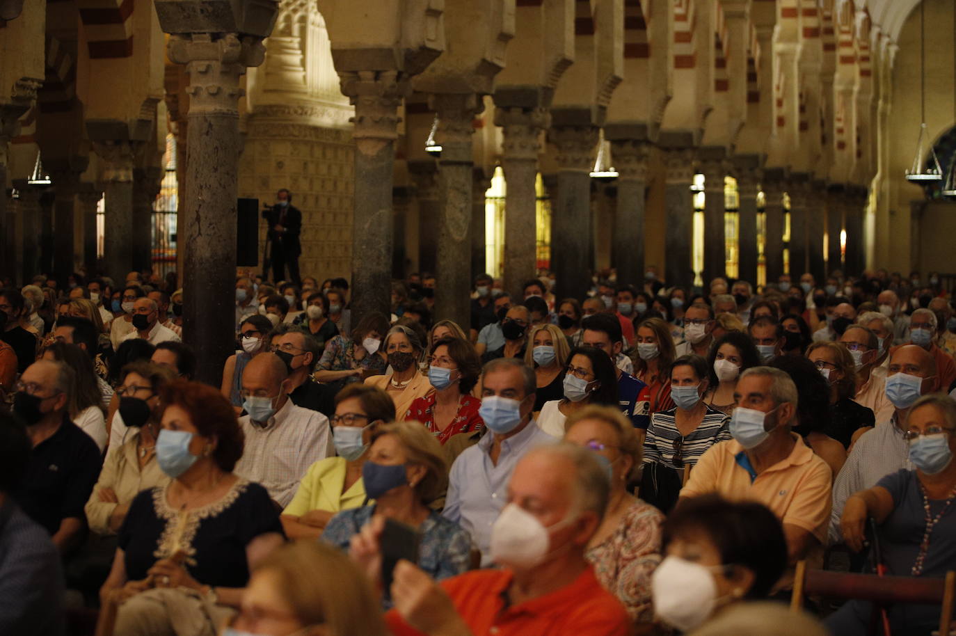 El recital lírico en la Mezquita-Catedral de Córdoba, en imágenes