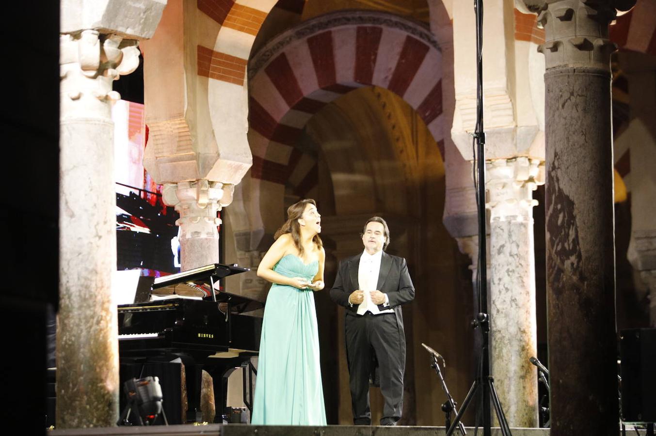 El recital lírico en la Mezquita-Catedral de Córdoba, en imágenes