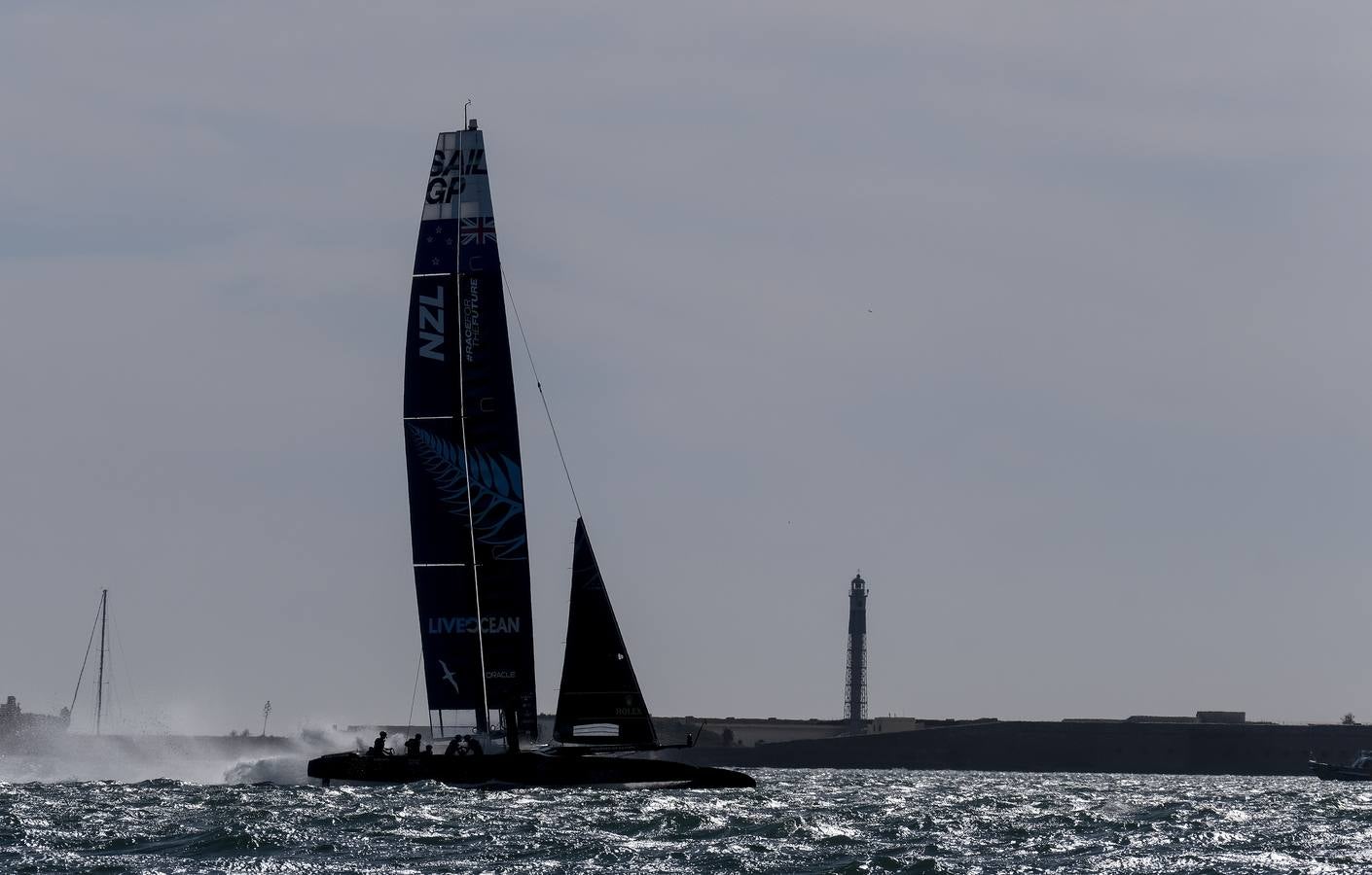 FOTOS: La regata SailGP se despide con espectáculo de Cádiz