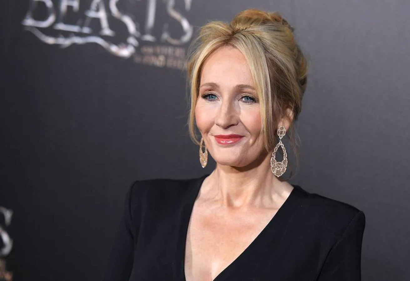 J. K. Rowling: Depresión. En una entrevista concedida al diario The Sunday Times, la autora reveló que pensó en suicidarse cuando sufría depresión siendo madre soltera y sin trabajo