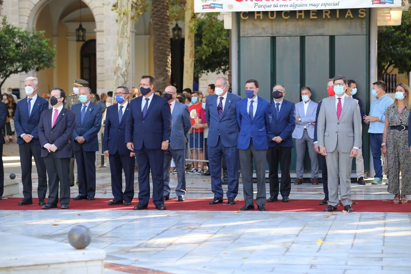 Acto de izado de la bandera por el Día de la Hispanidad en Sevilla