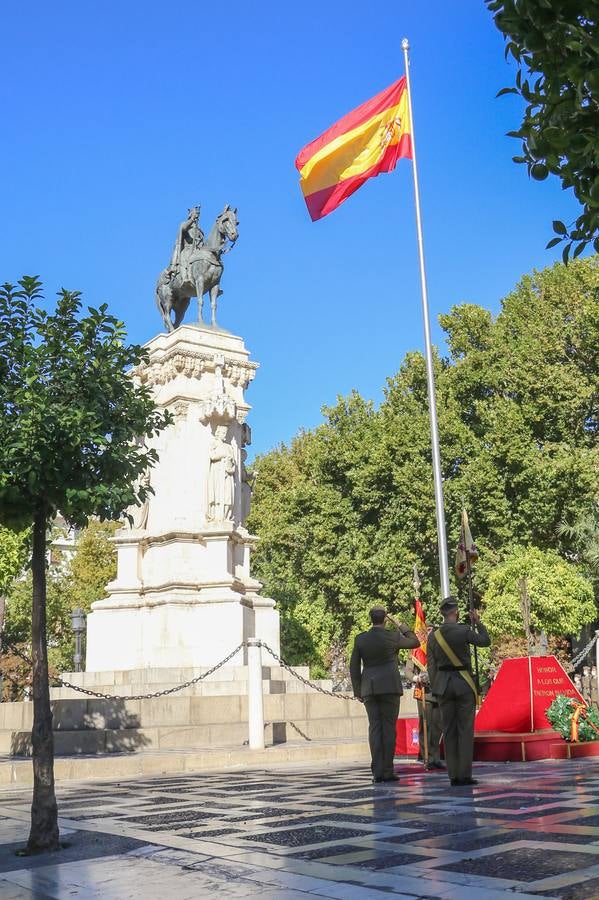 Acto de izado de la bandera por el Día de la Hispanidad en Sevilla