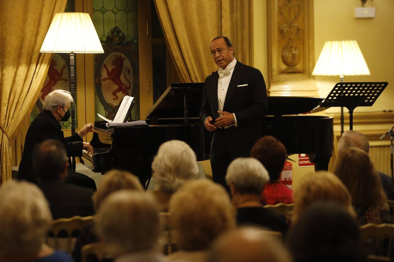 El recital lírico de Antonio Vázquez y Juana Castillo en Córdoba, en imágenes