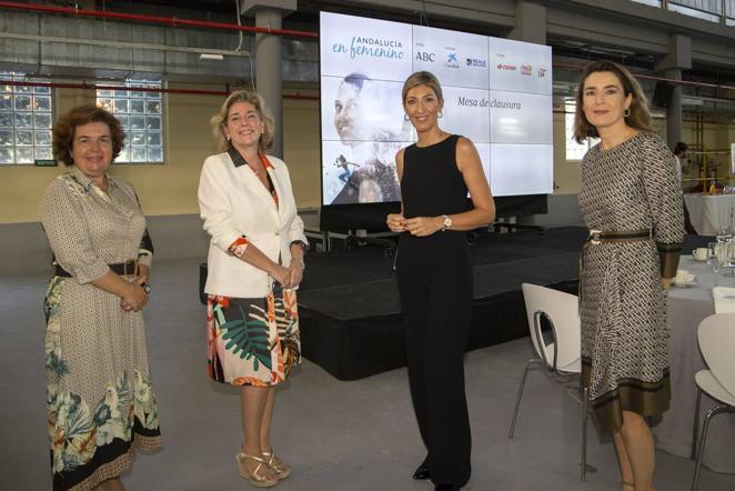 Rosa Madrid, Lourdes Sivianes, Yolanda Vera y María Jesús Pereira