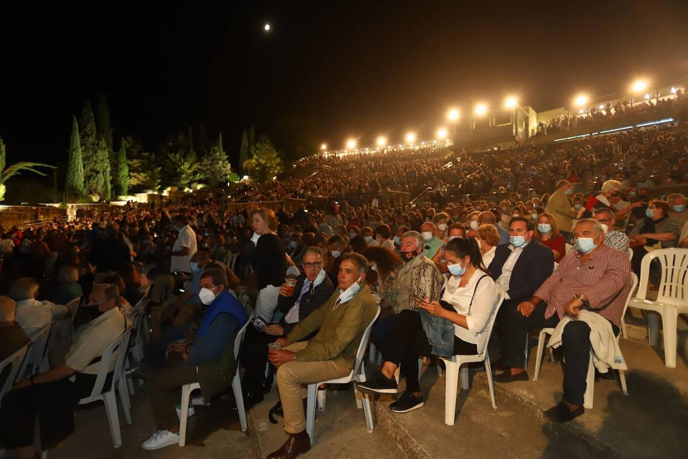 El concierto de José Luis Perales en Córdoba, en imágenes