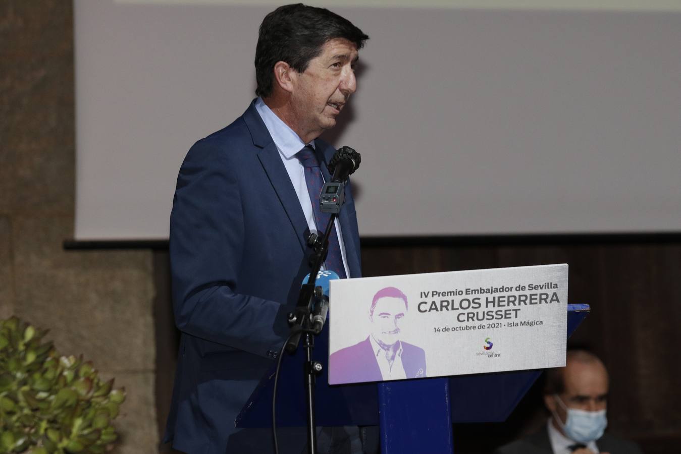 Carlos Herrera recibe el Premio Embajador de Sevilla 2021