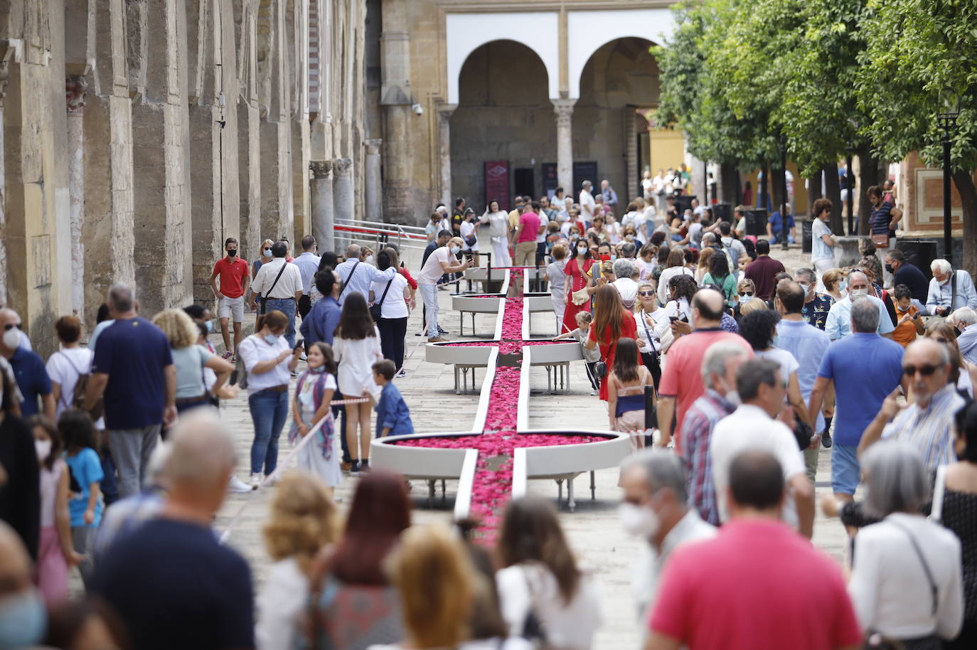 Festival Flora Córdoba 2021 | Gran ambiente de público en los patios, en imágenes (II)