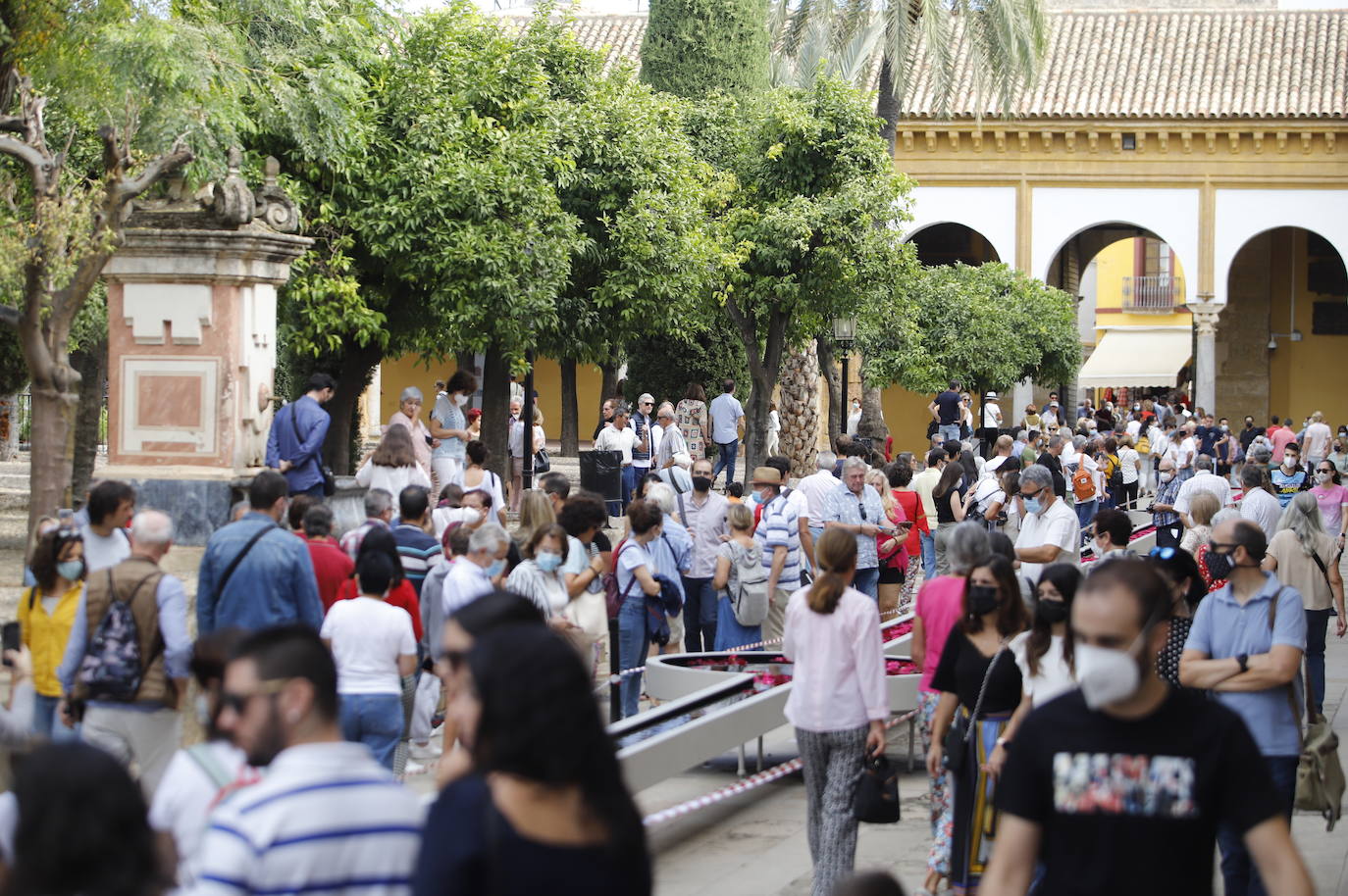 Festival Flora Córdoba 2021 | Gran ambiente de público en los patios, en imágenes (II)