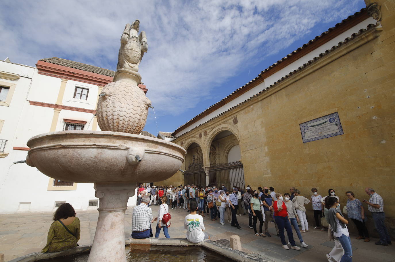 Festival Flora Córdoba 2021 | Gran ambiente de público en los patios, en imágenes (II)