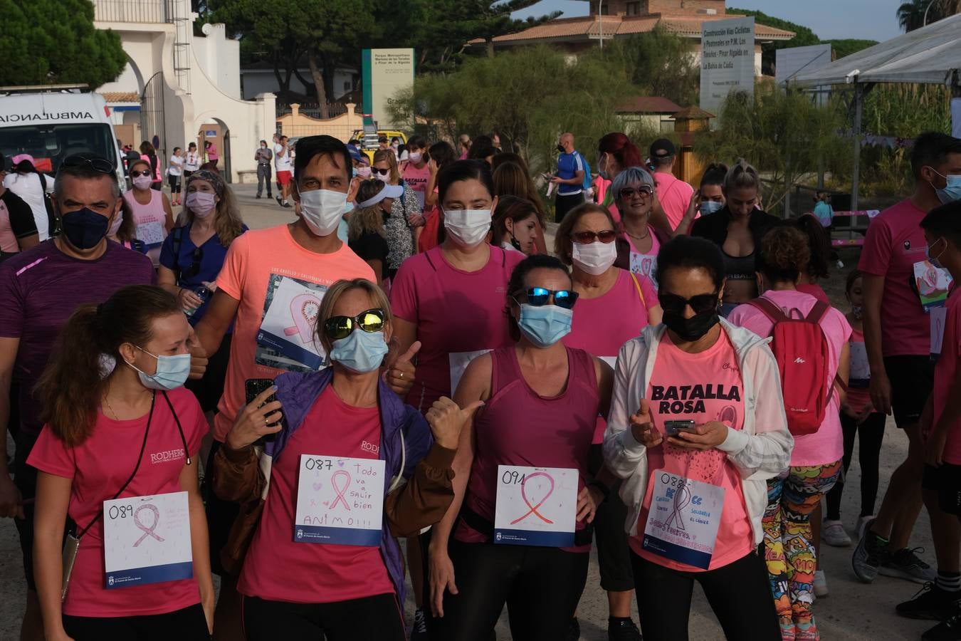 La Marcha Rosa reúne a cientos de personas en Los Toruños para luchar contra cáncer