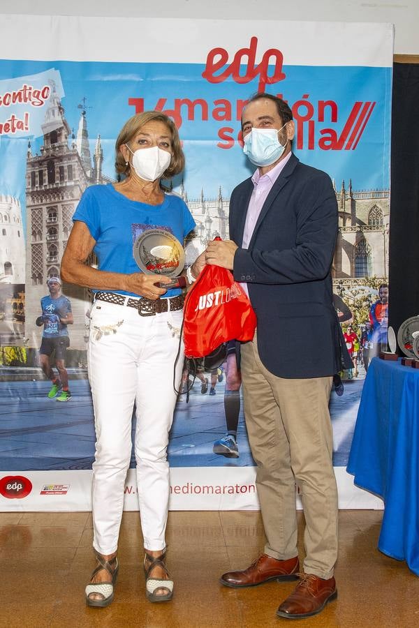 En imágenes, entrega de los premios de las categorías populares de la Edp Media Maratón de Sevilla 2021