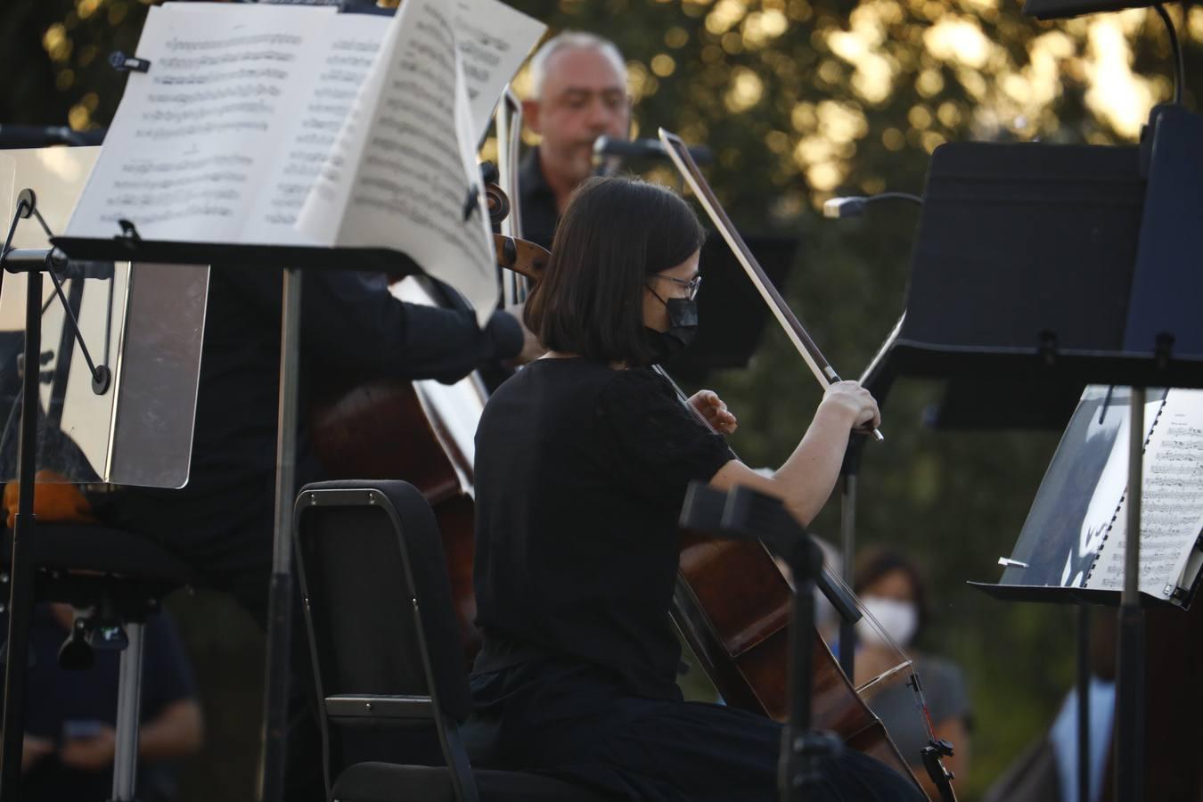 El concierto de la Orquesta de Córdoba en la Asomadilla, en imágenes