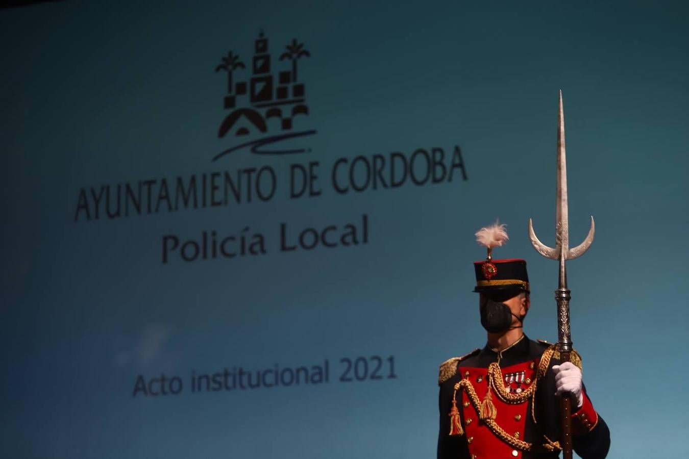 El acto de la Policía Local de Córdoba por el día de San Rafael, en imágenes