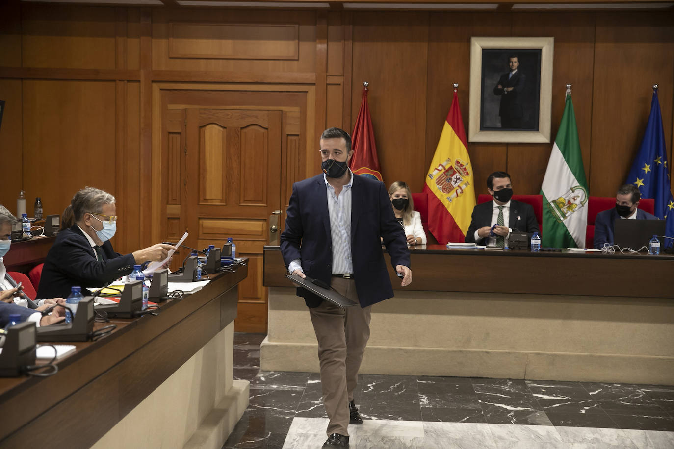 El Pleno de octubre del Ayuntamiento de Córdoba, en imágenes