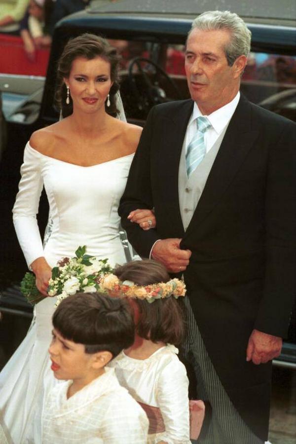 La boda de Finito y Arantxa en Córdoba hace 20 años, en imágenes