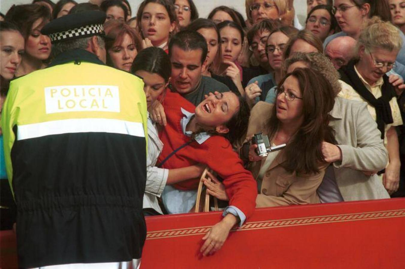 La boda de Finito y Arantxa en Córdoba hace 20 años, en imágenes