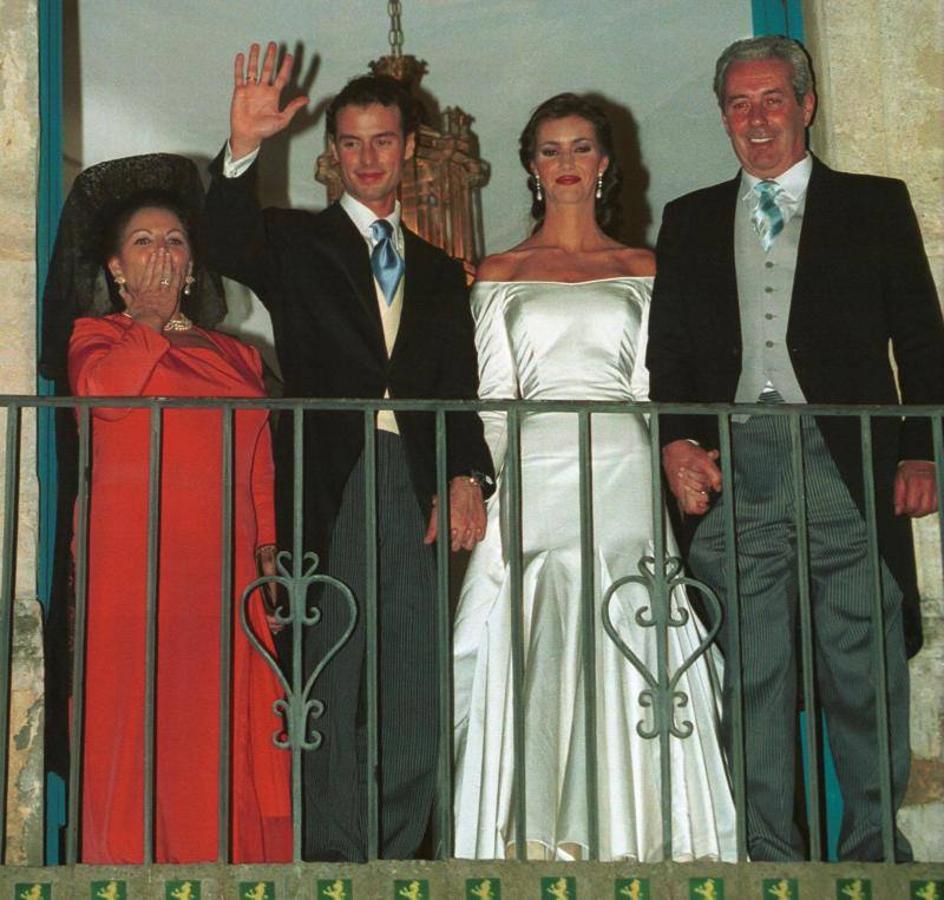 La boda de Finito y Arantxa en Córdoba hace 20 años, en imágenes