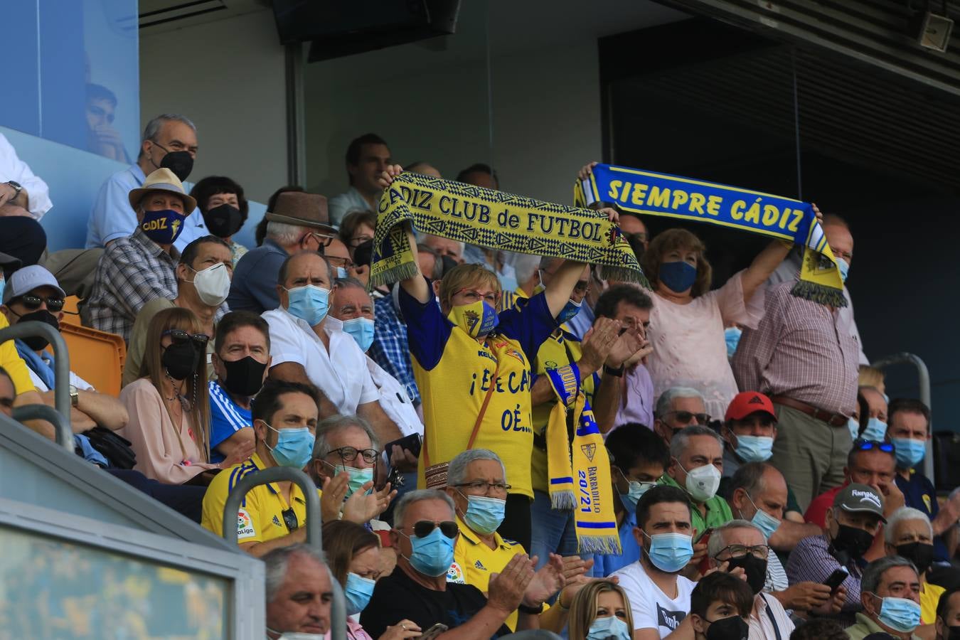 Búscate en el partido Cádiz-Alavés