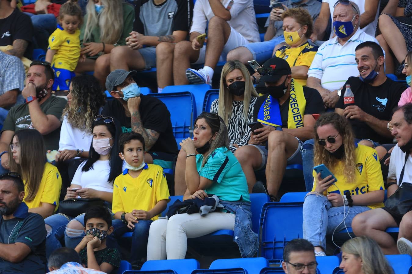 Búscate en el partido Cádiz-Alavés