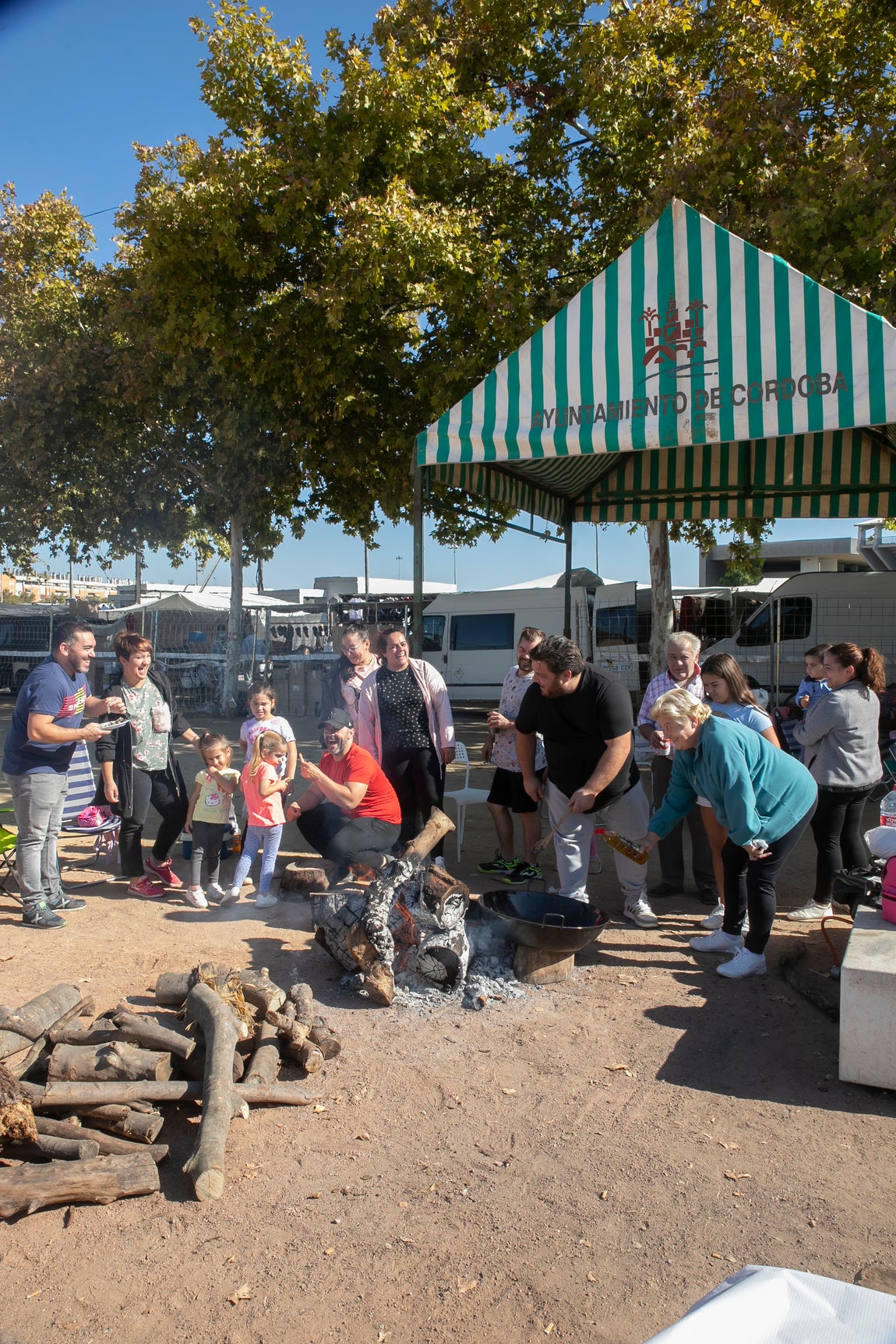 Los peroles en El Arenal por el Día de San Rafael, en imágenes