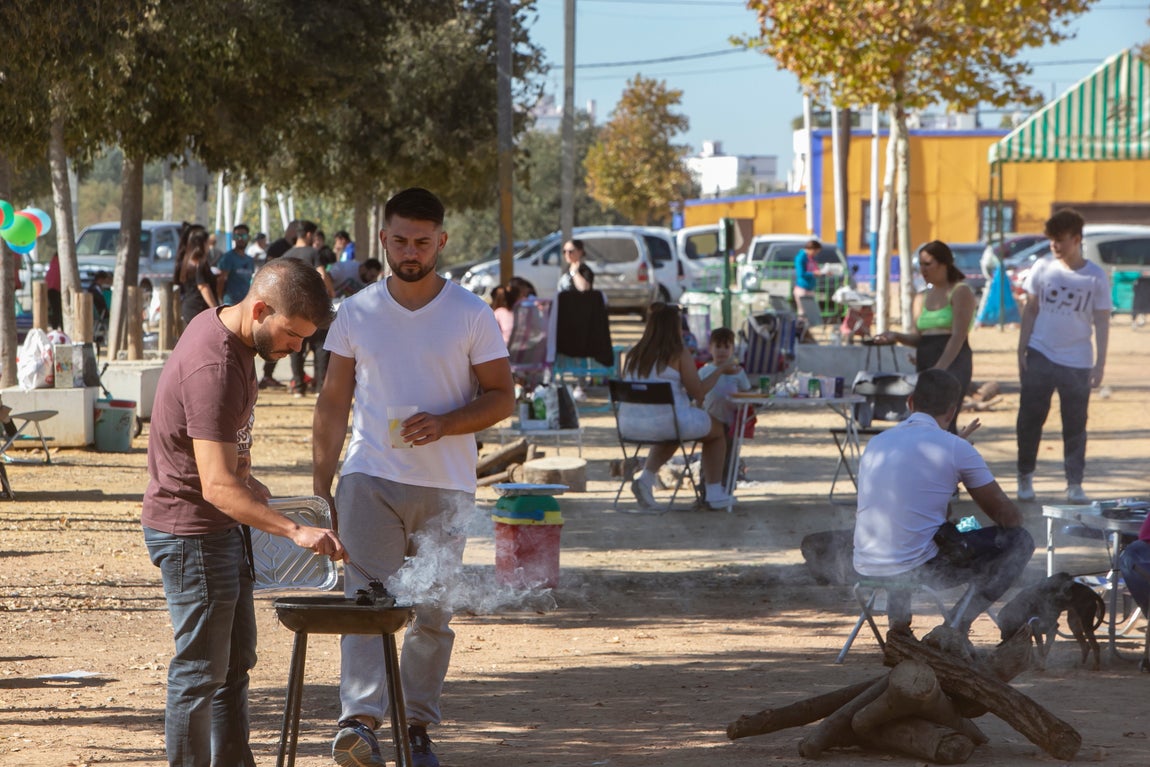Los peroles en El Arenal por el Día de San Rafael, en imágenes