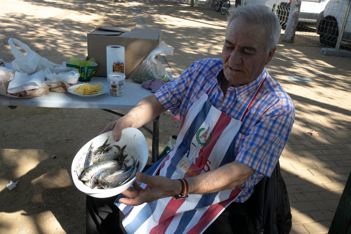 Los peroles en El Arenal por el Día de San Rafael, en imágenes
