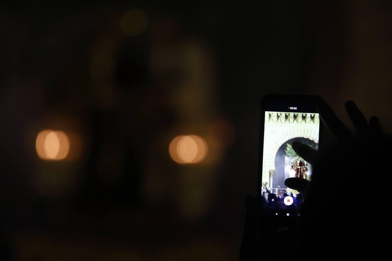 La procesión de Nuestro Padre Jesús de la Salud de Córdoba, en imágenes