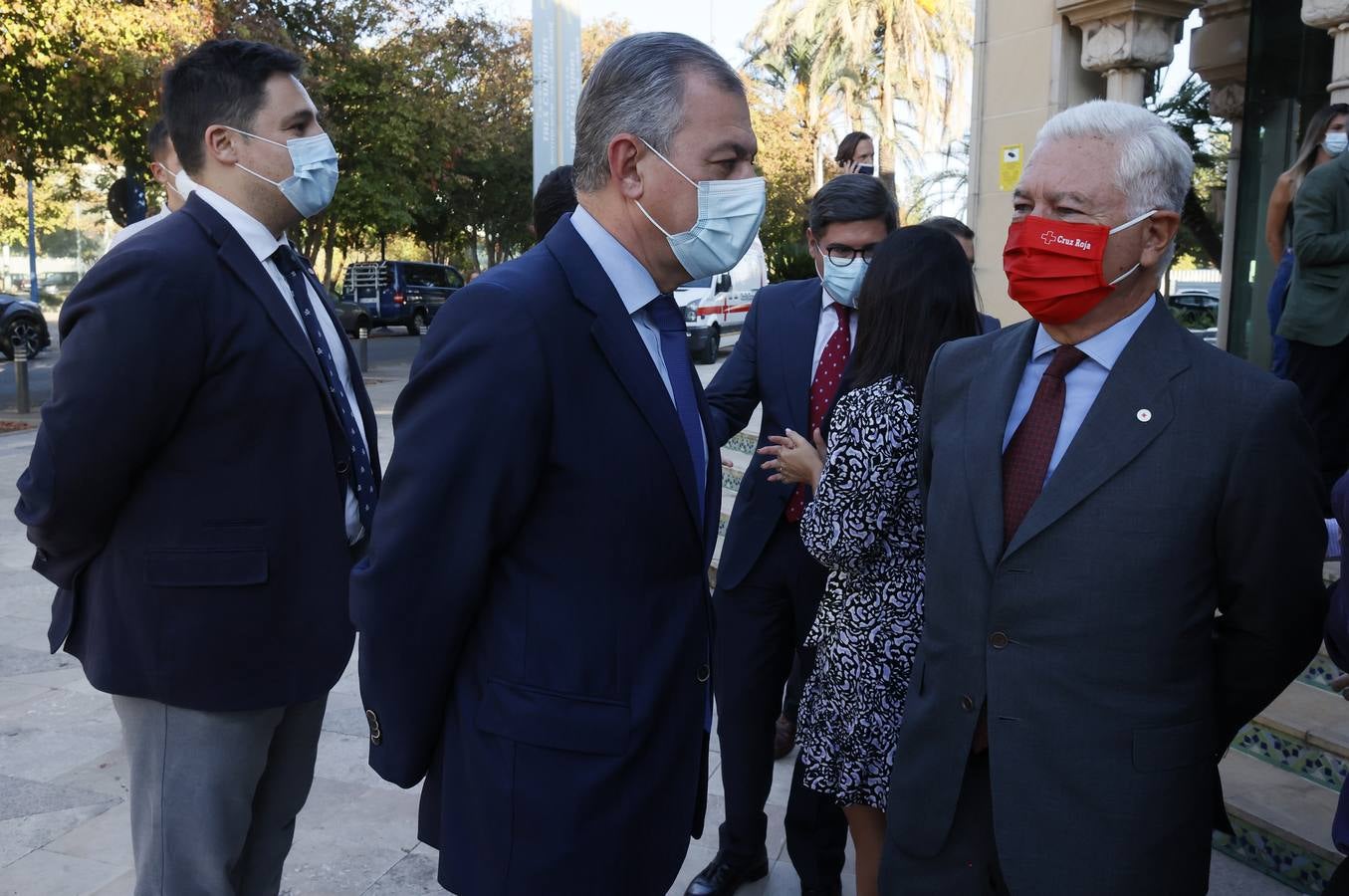 Entrega de los Premios Voluntariado 2021 de la Cruz Roja de Sevilla, en imágenes