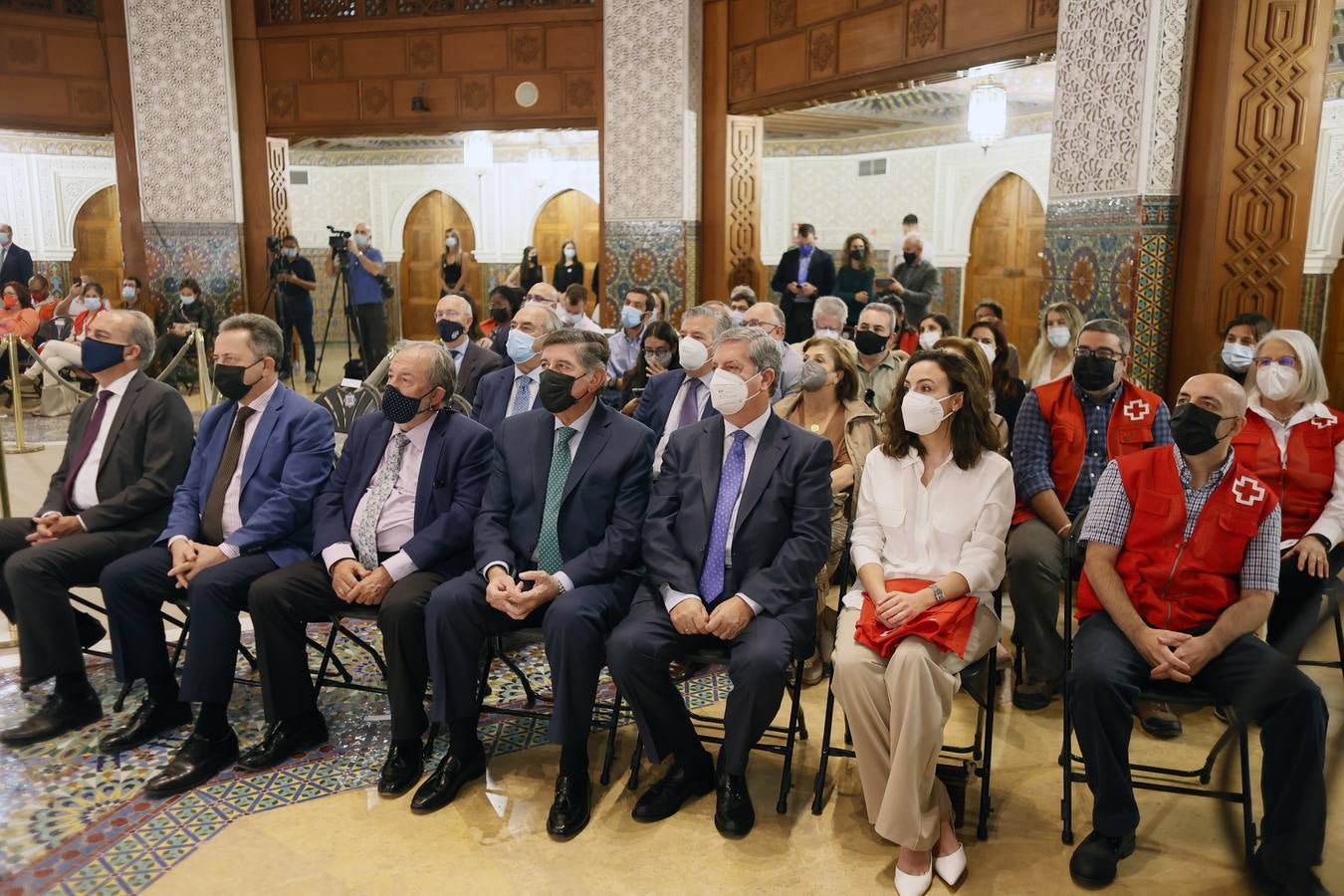 Entrega de los Premios Voluntariado 2021 de la Cruz Roja de Sevilla, en imágenes