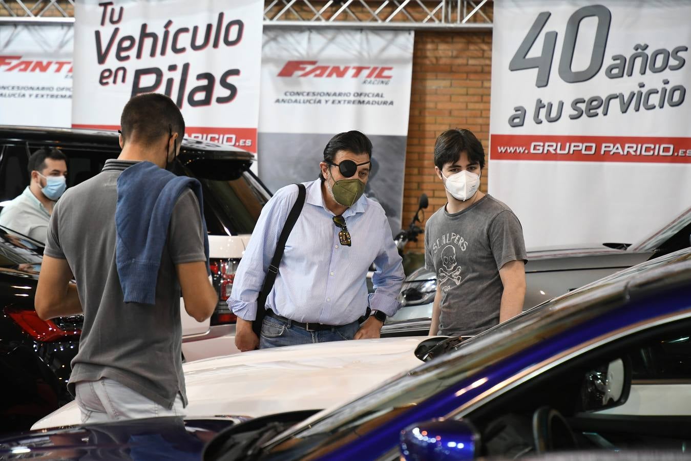 Inauguración del 11º Salón del Motor de Ocasión de Sevilla, en imágenes