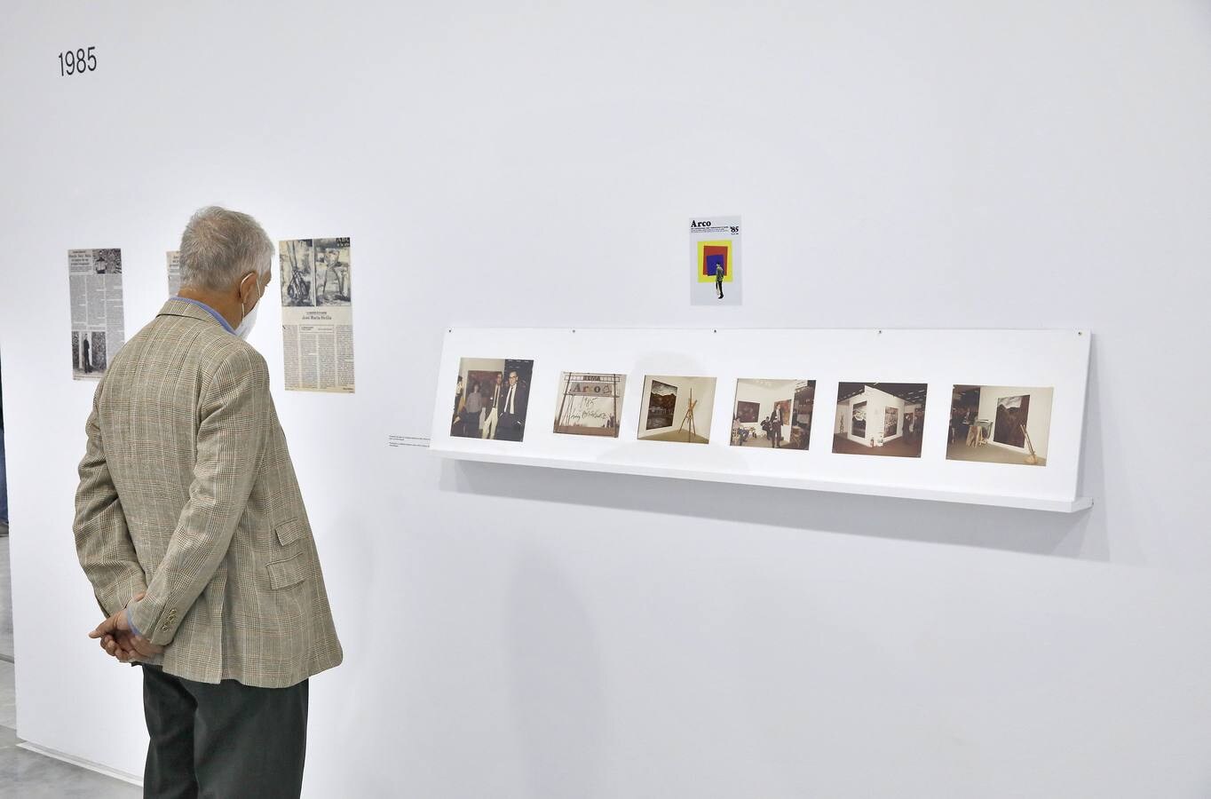 La exposición &#039;La Máquina Española&#039; revisa en el CAAC el impacto de la galería andaluza en el arte español de los 80
