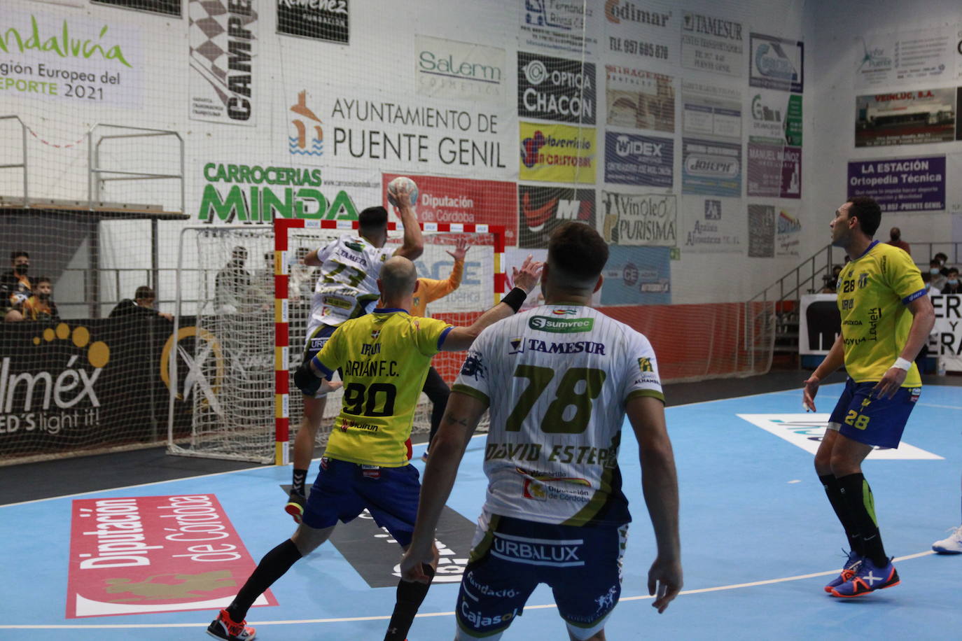 El Ángel Ximénez Puente Genil - Bidasoa de balonmano, en imágenes