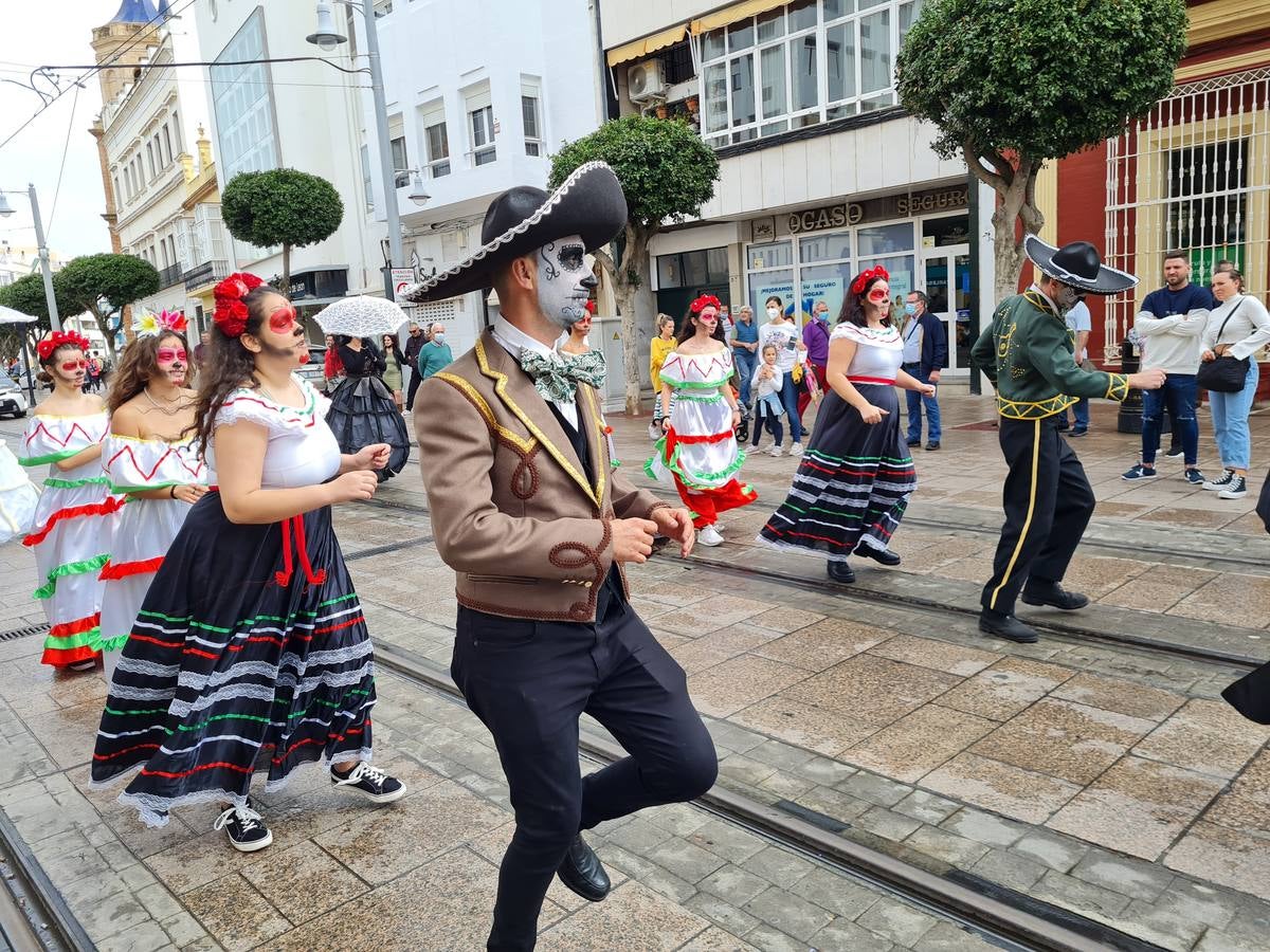 FOTOS: Gran ambiente festivo en San Fernando por Halloween