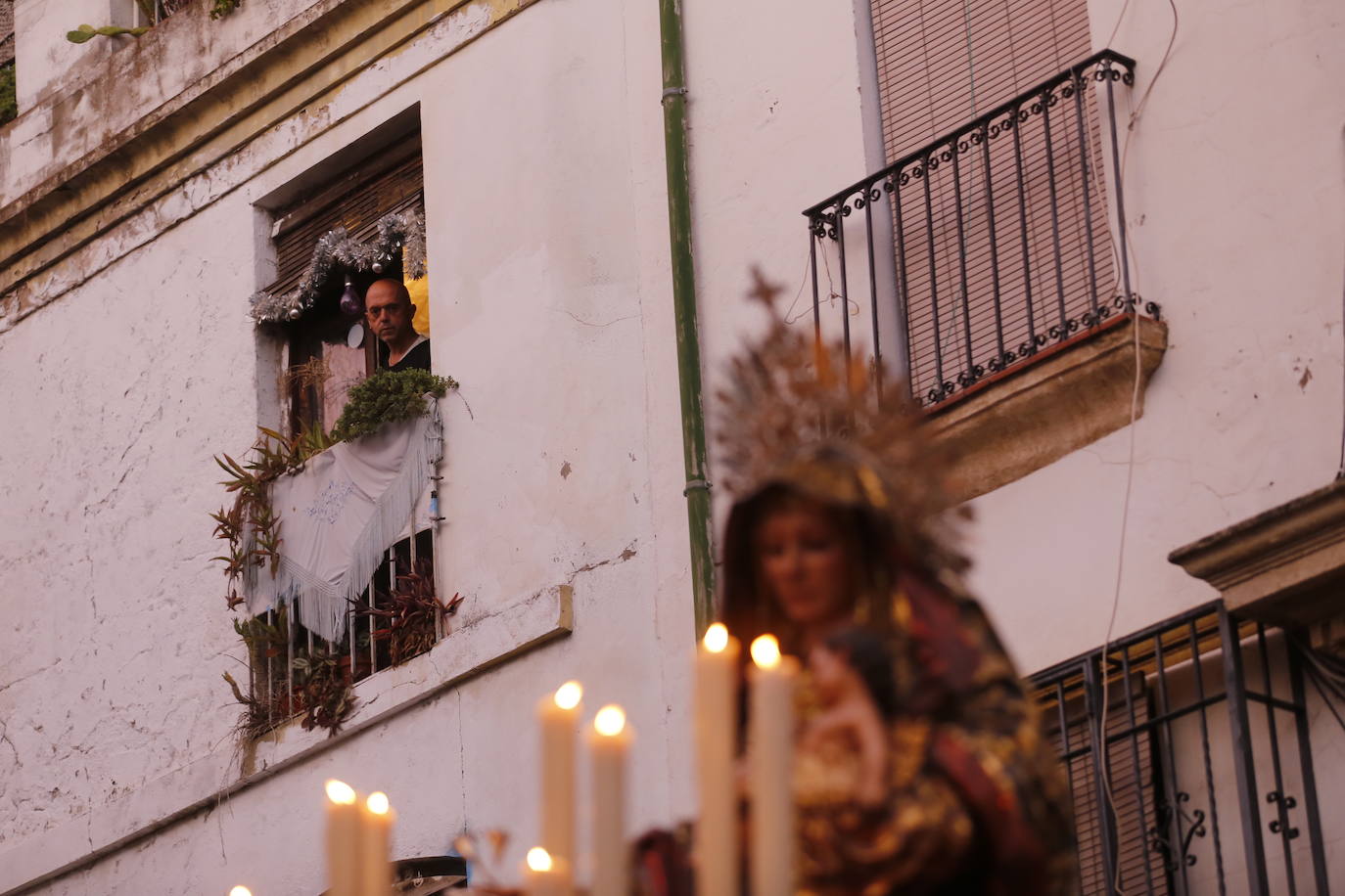 La procesión de la Virgen del Amparo en Córdoba, en imágenes